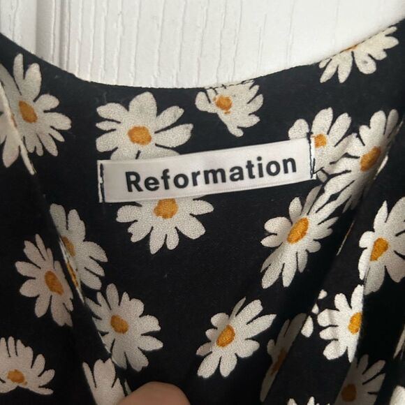 Reformation Black Dress with Daisy Print NWOT - Picture 2 of 3
